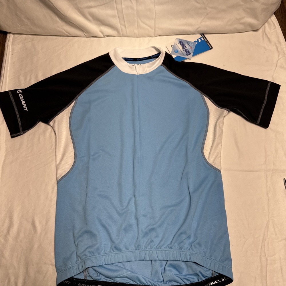 Giant Women's Medium Cycling Jersey NWT